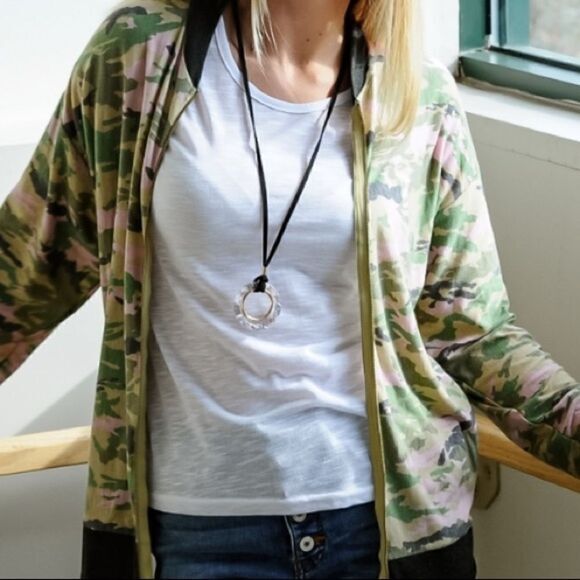 Soft Lightweight Camo Bomber Jacket‎ - Picture 1 of 16